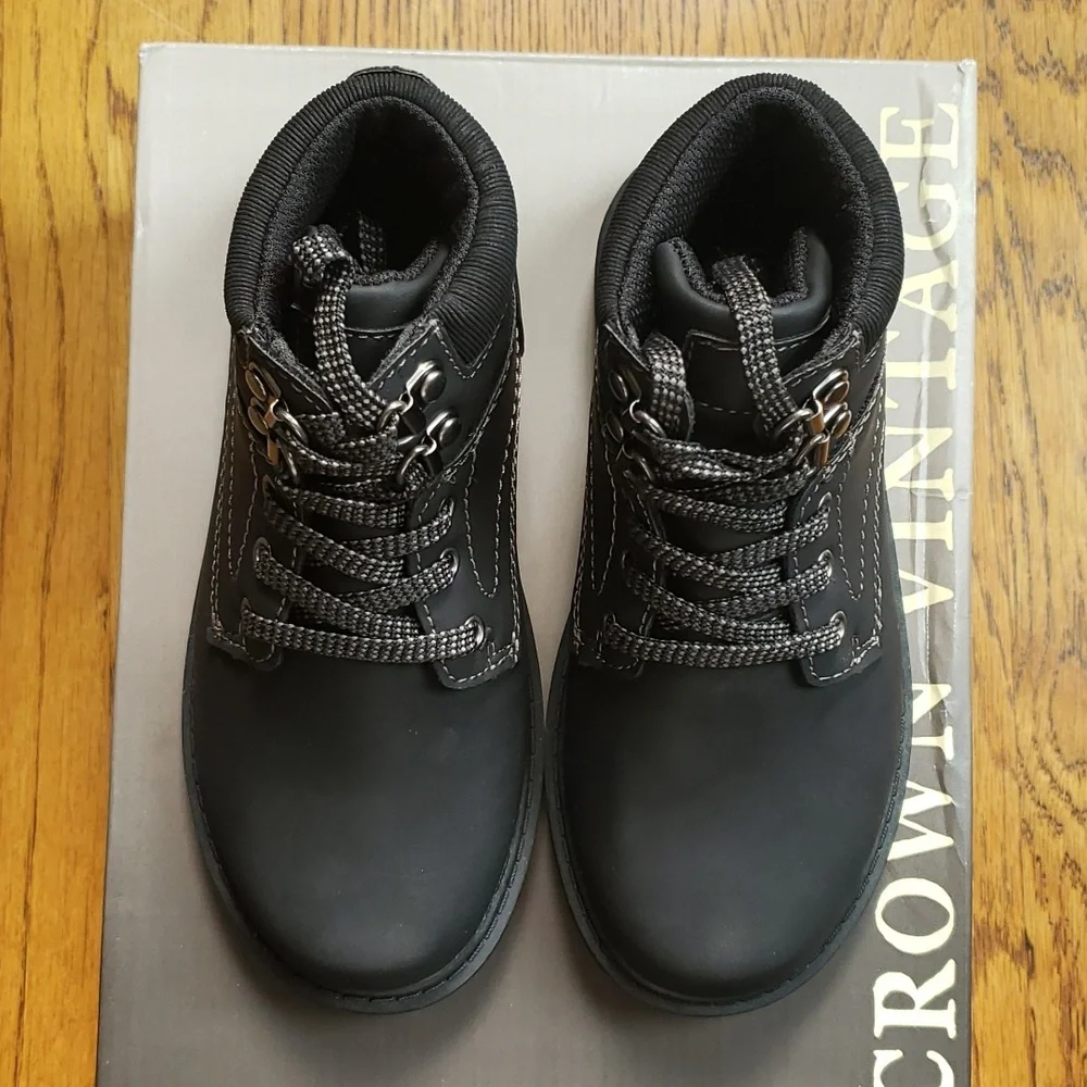 NIB Leon Boot Black Crown Vintage Size 13 Youth